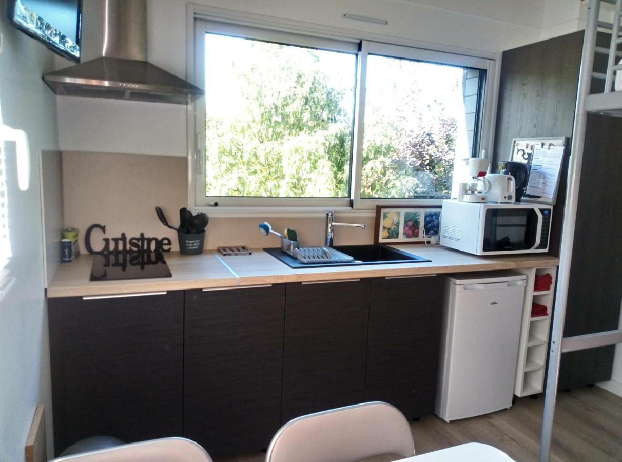 Studio Meuble 1 Piece Entierement Equipe Sans Cloisons Separatives Chavagnes-en-Paillers Luaran gambar